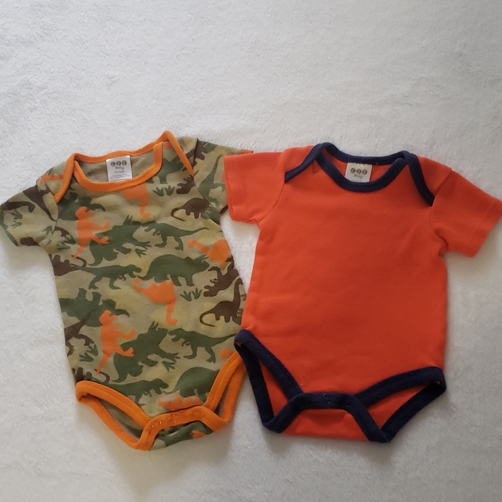 Camo & orange onesie set 🧡